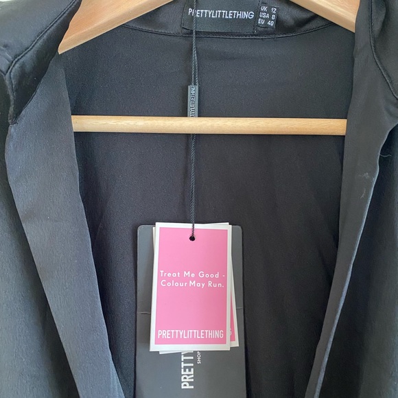 Pretty Little Thing Satin Black Long Sleeve Dress - Picture 4 of 5